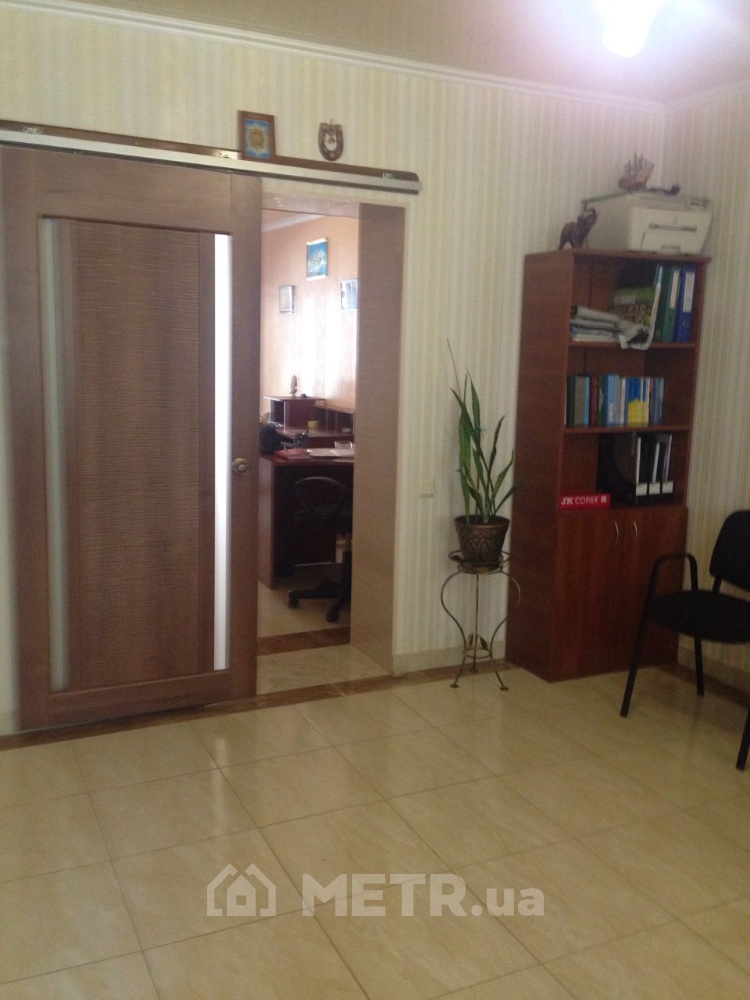 Фото коммерческой недвижимости, г. Черноморск, ул. Данченко 7 (5877-2)