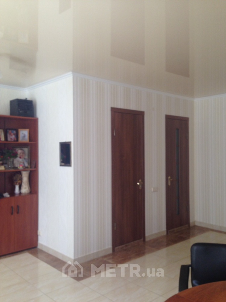 Фото коммерческой недвижимости, г. Черноморск, ул. Данченко 7 (5877-15)