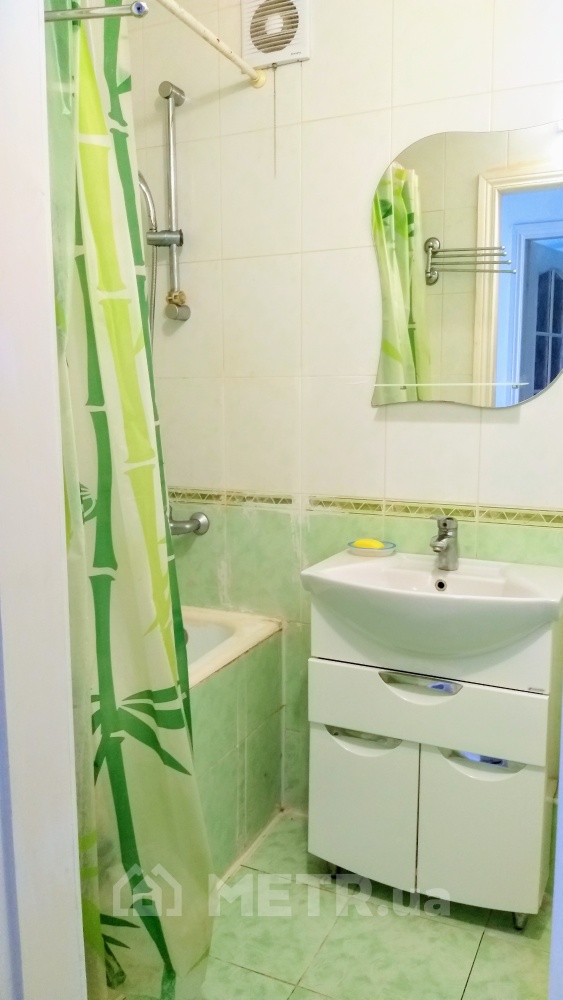 Фото квартиры, г. Черноморск, ул. Парковая 2А (8773-8)