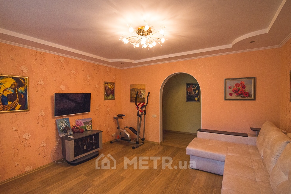 Фото квартиры, г. Черноморск, ул. 1 Мая 5 (9160-2)