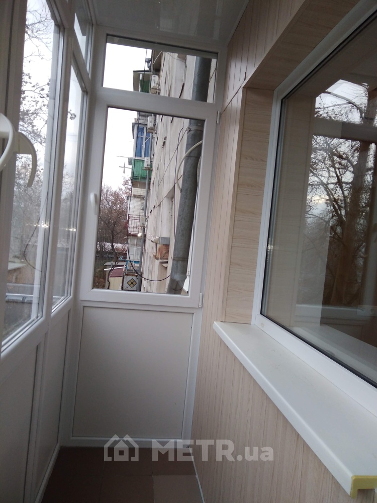 Фото квартиры, г. Черноморск, ул. Парковая 4 (9169-9)