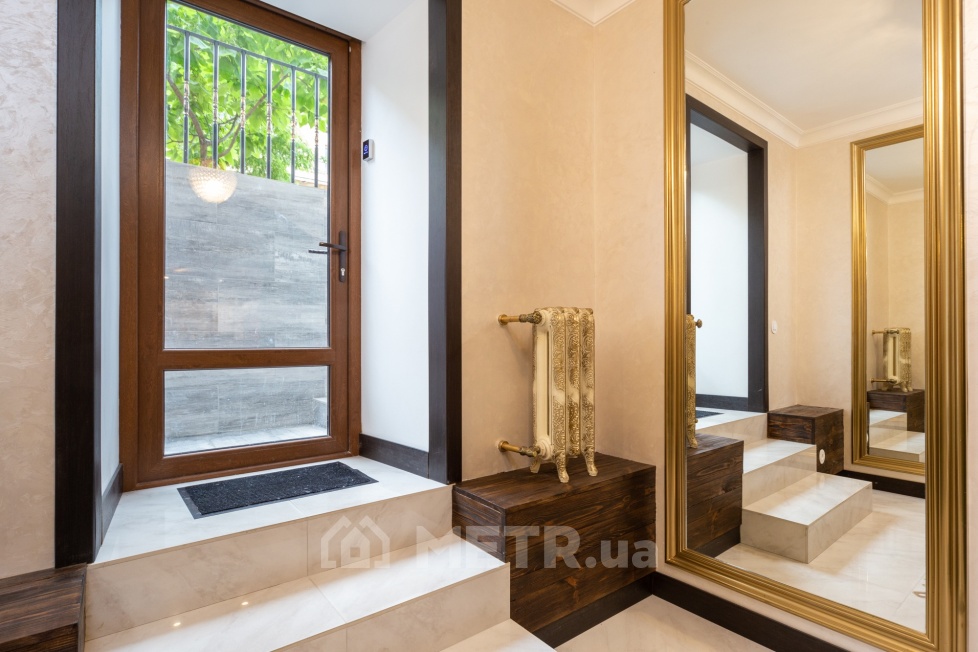 Фото квартиры, г. Одесса, ул. Гоголя 1/3 (10318-26)