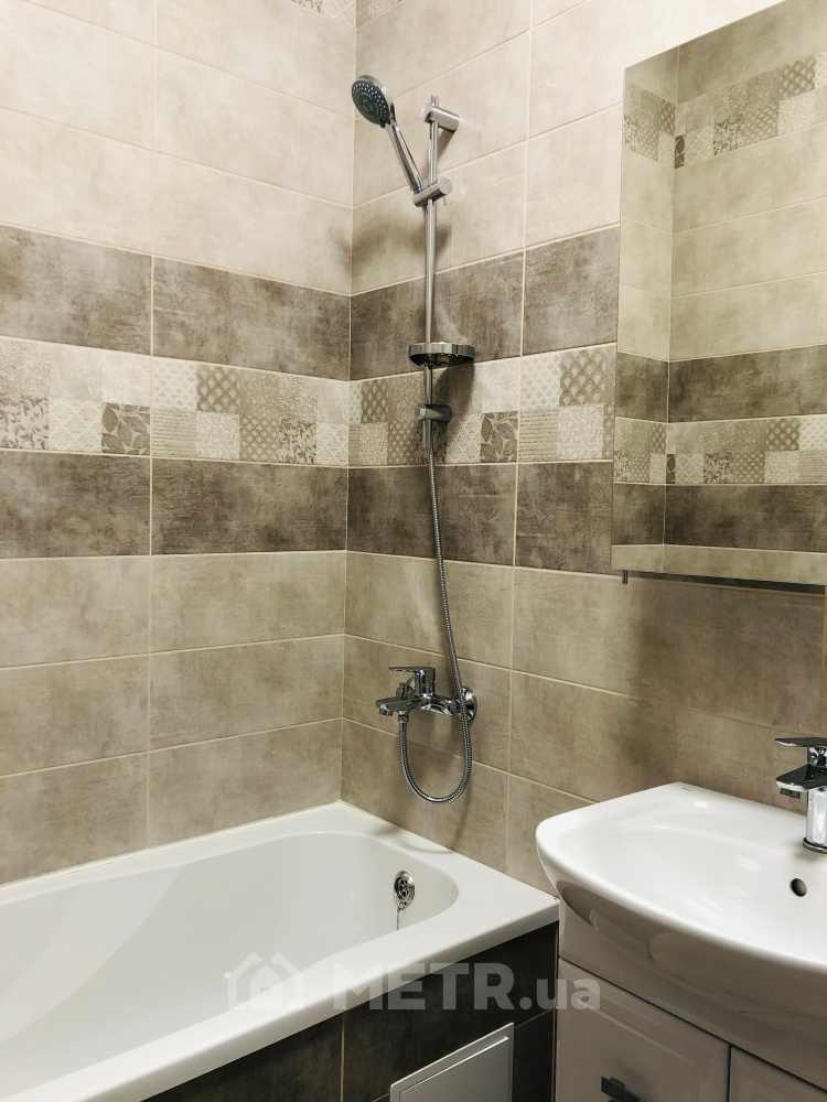 Фото квартиры, г. Черноморск, ул. Набережная 13Д (11840-12)