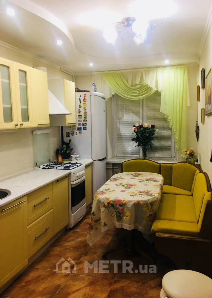 Фото квартиры, г. Черноморск, ул. 1 Мая 5 (9160-4)