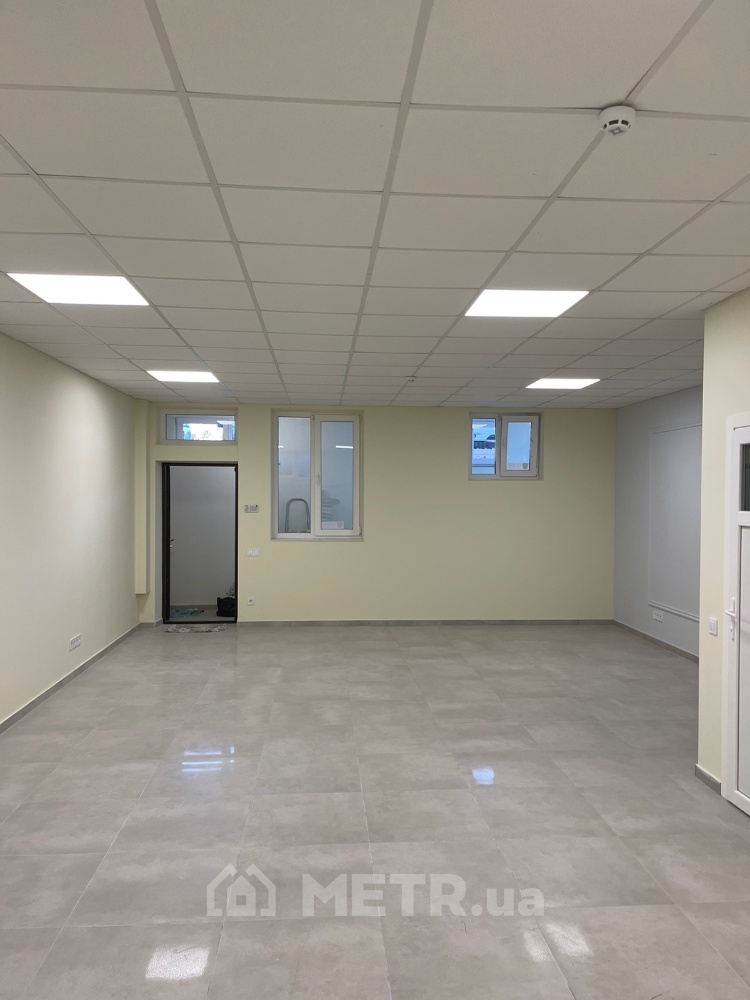 Фото коммерческой недвижимости, г. Одесса, ул. Цветочная 1 (8499-5)