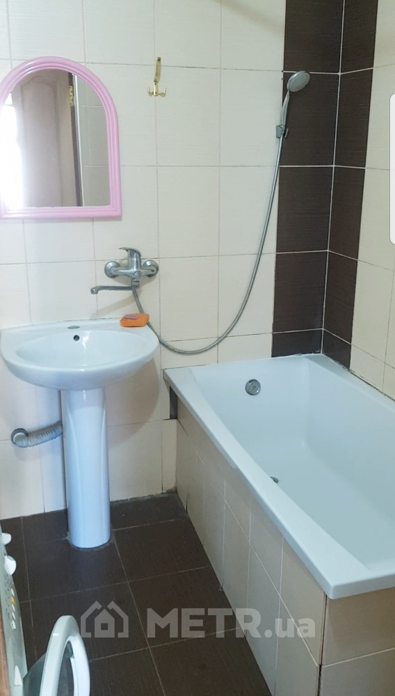 Фото квартиры, г. Черноморск, ул. Старое Бугово 42Б (13852-16)