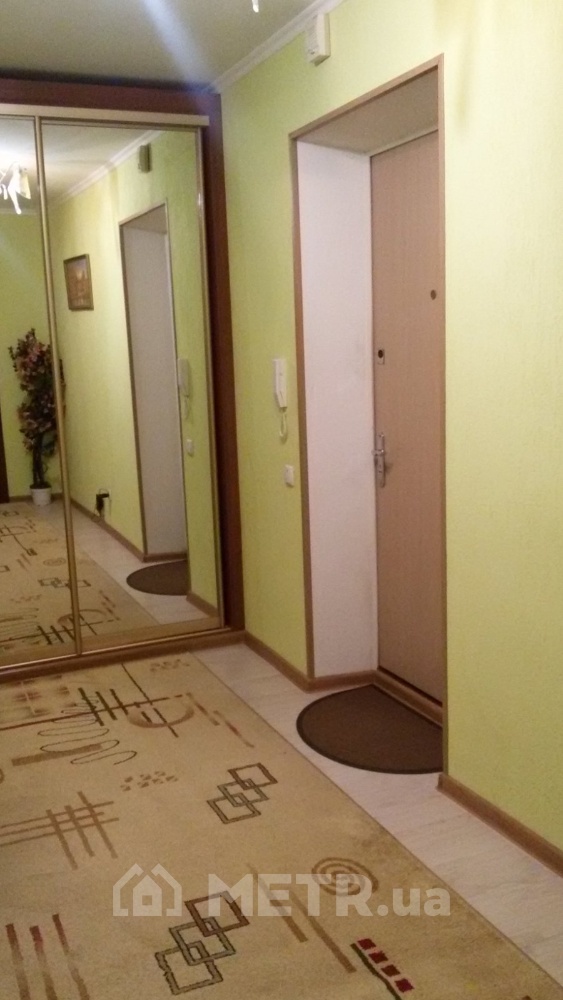 Фото квартиры, г. Черноморск, ул. Парковая 6 (14305-6)