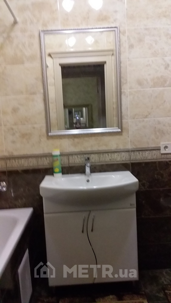 Фото квартиры, с. Крыжановка, ул. Генерала Бочарова 62 (16128-15)