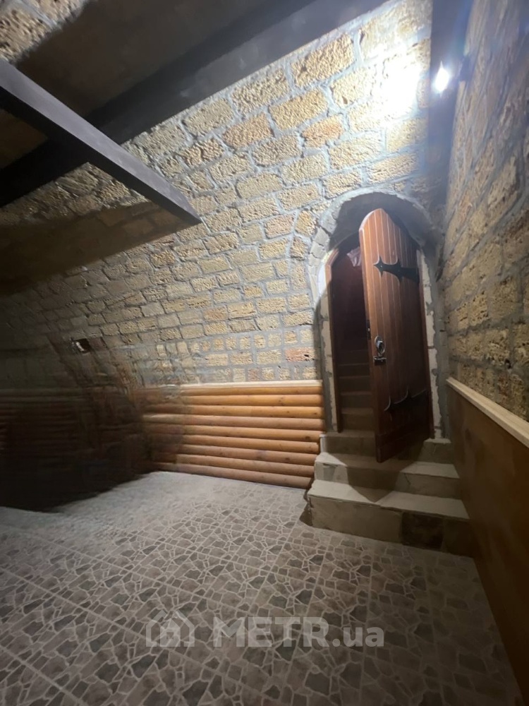 Фото дома, г. Одесса, ул. Таірова 40 (16303-29)