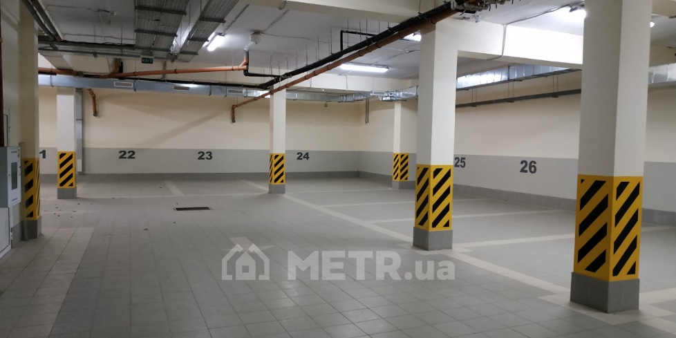Фото места в подземном паркинге, г. Черноморск, Ильичевская жемчужина, ул. Транспортная (16353-1)
