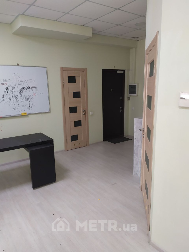 Фото коммерческой недвижимости, г. Черноморск, ул. Транспортная 14А (16367-6)