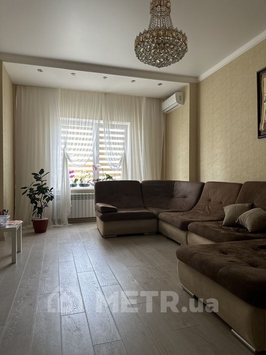 Фото квартиры, г. Черноморск, ул. Парусная 18 (17180-1)