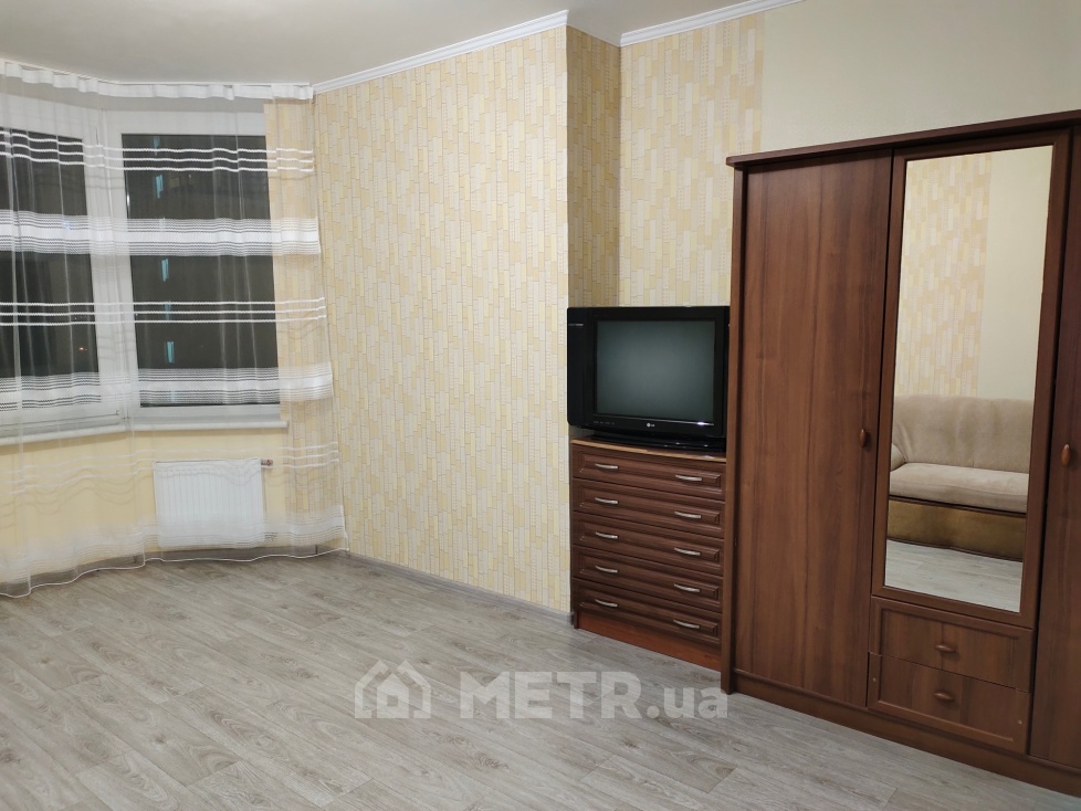 Фото квартиры, г. Черноморск, ул. Парусная 18 (17636-3)