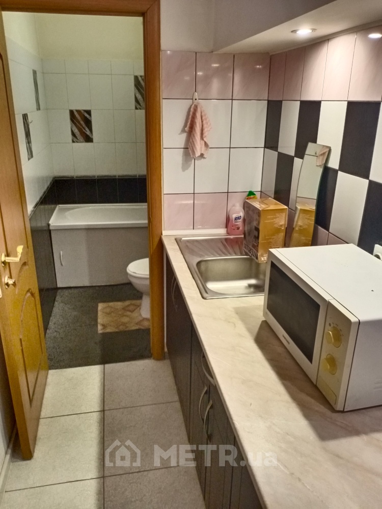 Фото коммерческой недвижимости, г. Одесса, ул. Среднефонтанская 47/51 (17912-6)