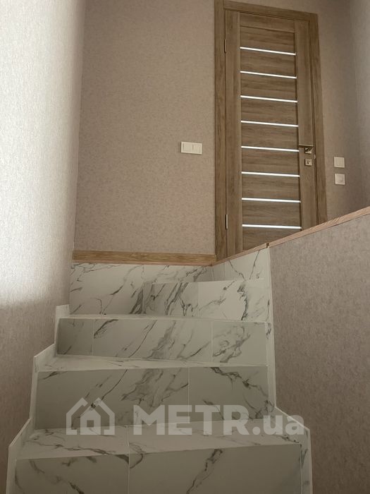 Фото дома, г. Одесса, Червоный Хутор, ул. Салютная (18505-20)