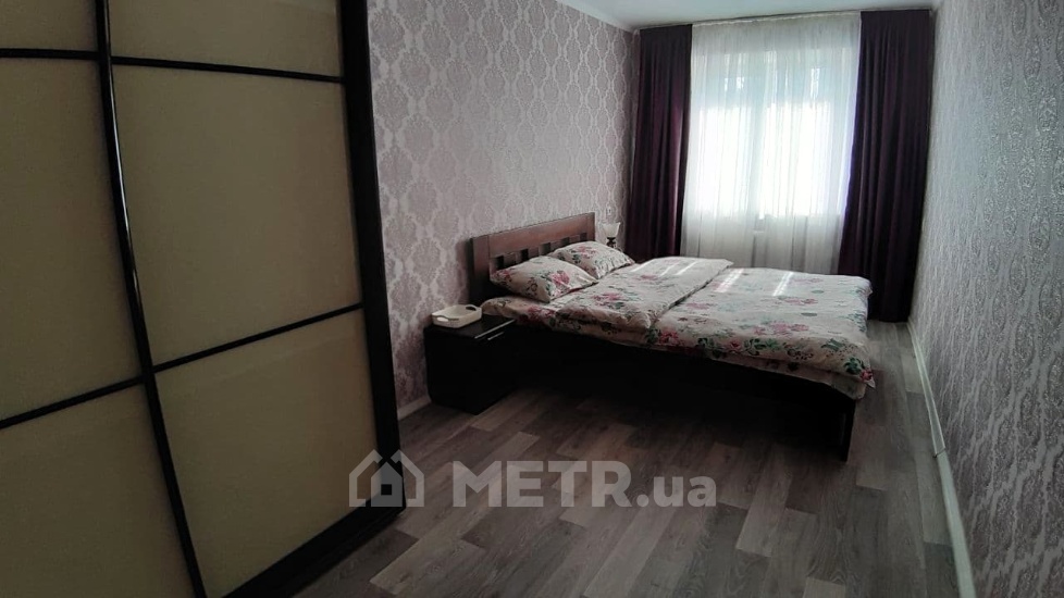 Фото квартиры, г. Черноморск, ул. Парковая 12 (8715-2)