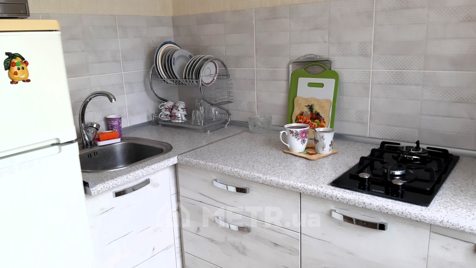 Фото квартиры, г. Черноморск, ул. Парковая 12 (8715-7)