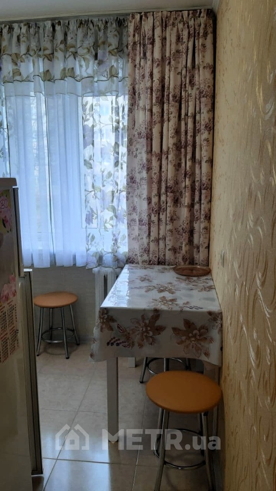 Фото квартиры, г. Черноморск, ул. Парковая 12 (8715-11)