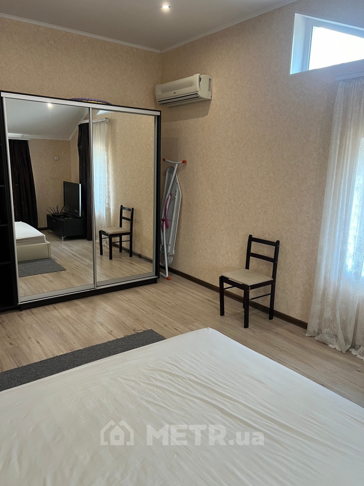 Фото части дома, г. Одесса, ул. Костанди 38 (19016-13)