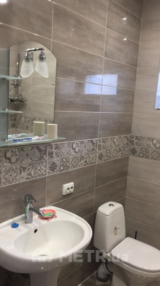 Фото части дома, г. Одесса, ул. Костанди 38 (19016-32)