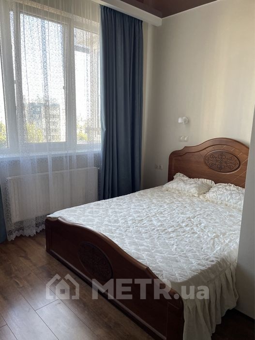 Фото квартиры, г. Одесса, ул. Среднефонтанская 35 (19286-1)