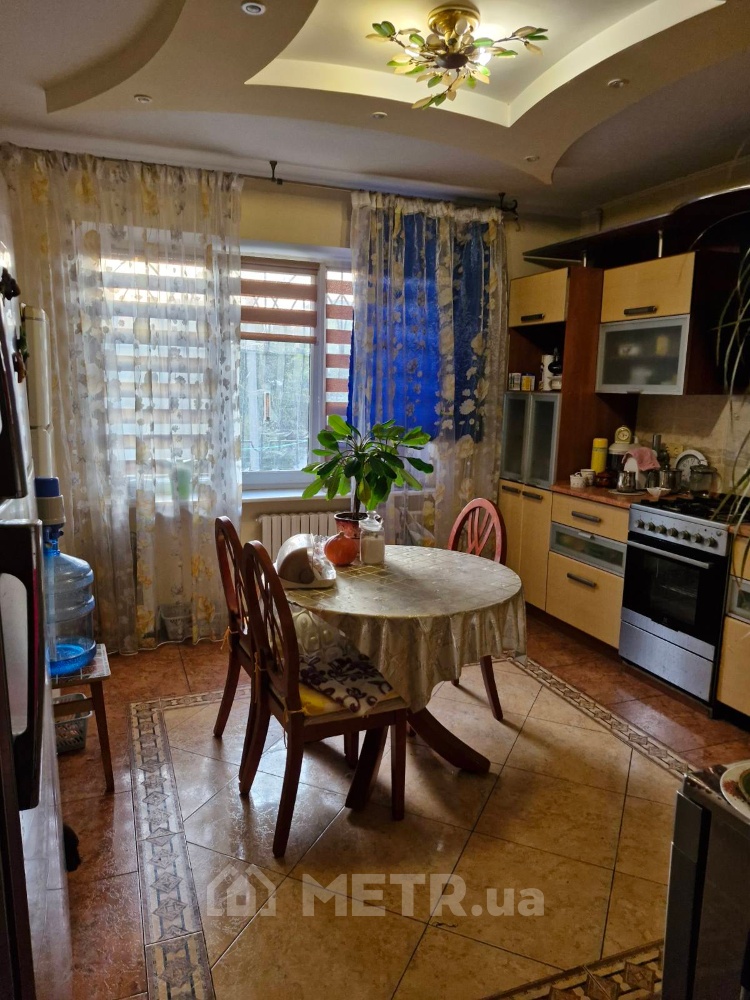 Фото квартиры, г. Одесса, ул. Тополевая 18 (19448-1)