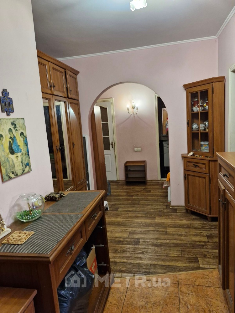 Фото квартиры, г. Одесса, ул. Тополевая 18 (19448-8)