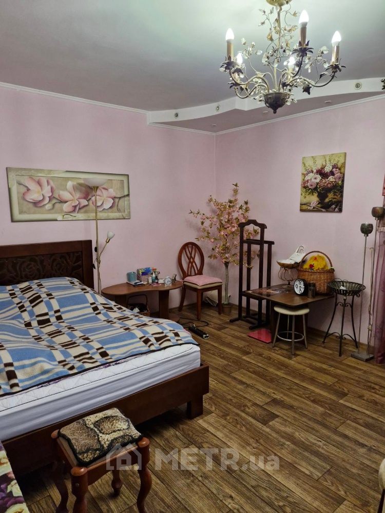 Фото квартиры, г. Одесса, ул. Тополевая 18 (19448-4)