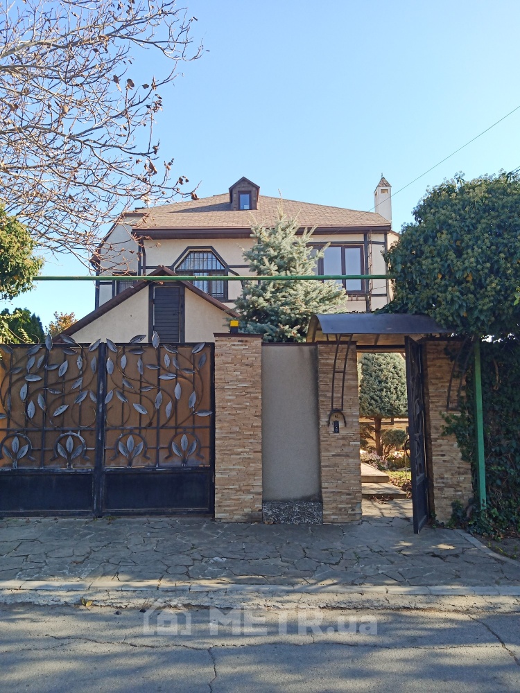 Фото дома, г. Одесса, Черноморка, ул. Майстерська 2/1 (19522-7)