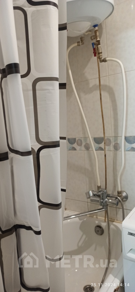 Фото квартиры, г. Черноморск, ул. Парусная 2 (16483-7)