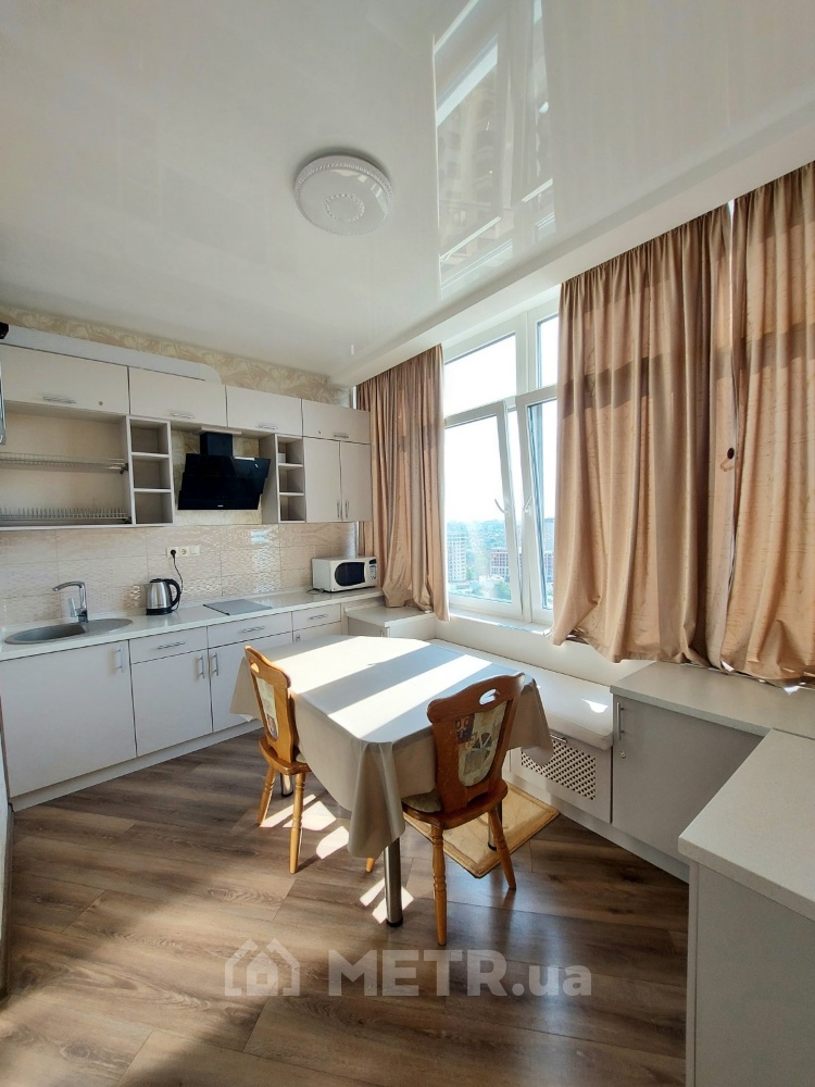 Фото квартиры, г. Одесса, ул. Каманина 16А/3 (19681-5)