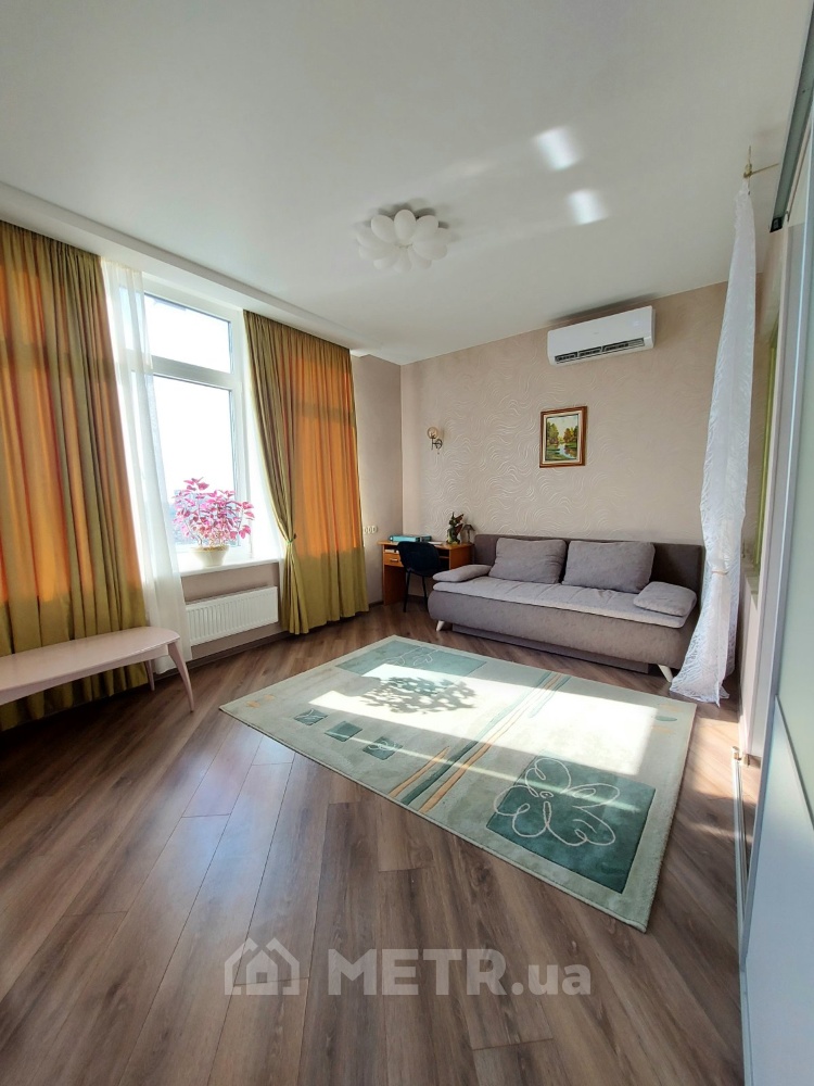 Фото квартиры, г. Одесса, ул. Каманина 16А/3 (19681-1)