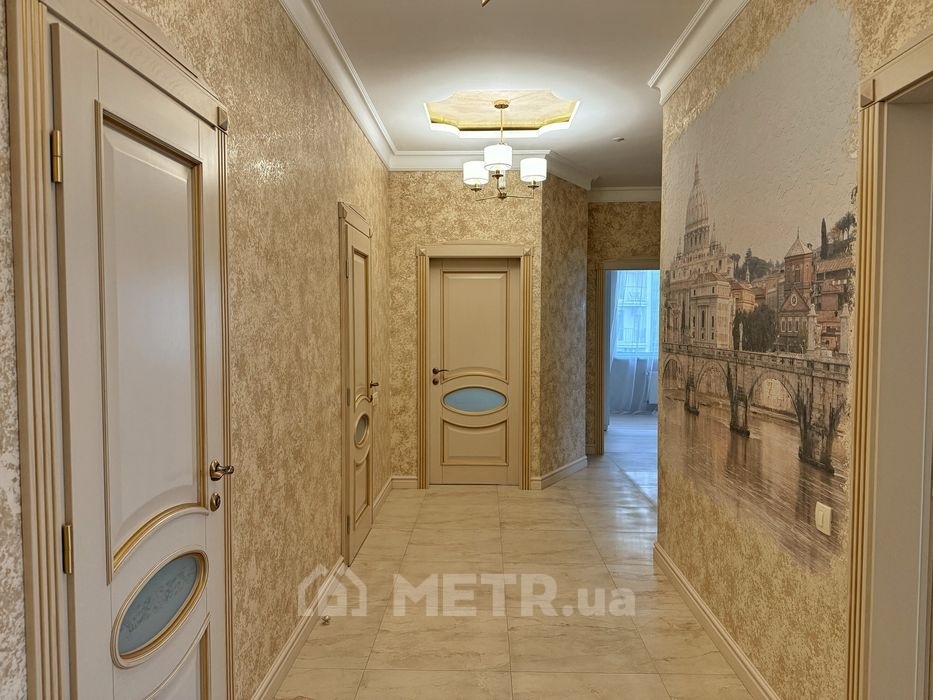Фото квартиры, г. Одесса, Гагаринское Плато 5А (19822-17)