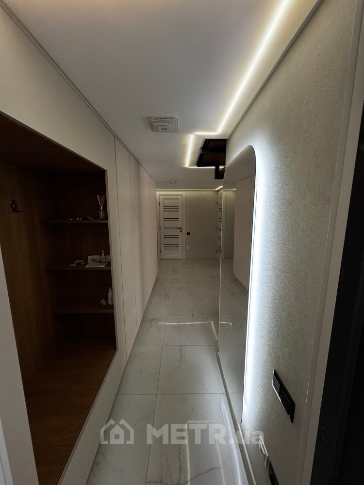 Фото квартири, смт Великодолинське, вул. Маріїнська 9 (19924-15)