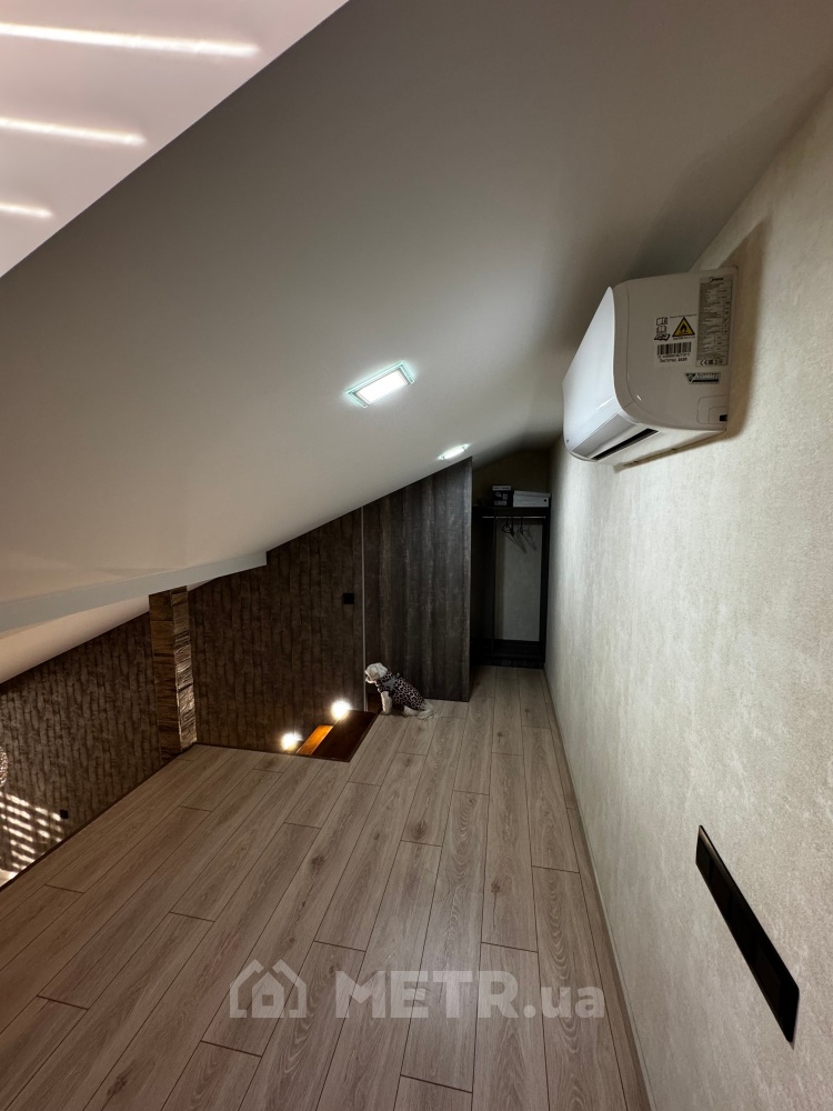 Фото квартири, смт Великодолинське, вул. Маріїнська 9 (19924-5)