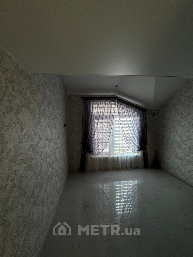 Фото квартири, смт Великодолинське, вул. Маріїнська 9 (19924-7)