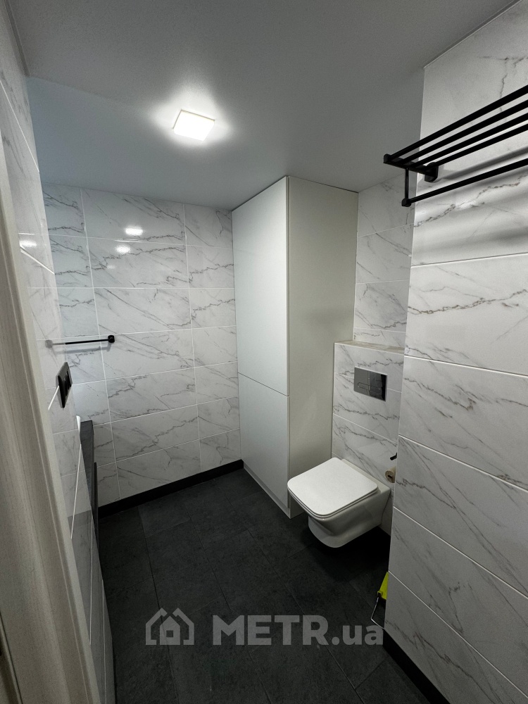 Фото квартири, смт Великодолинське, вул. Маріїнська 9 (19924-13)