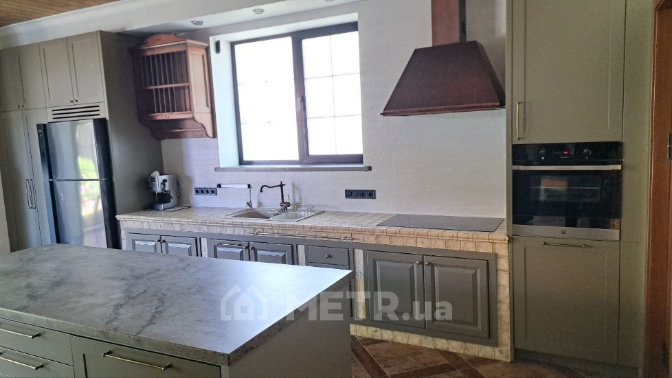 Фото дома, г. Одесса, ул. Таірова 40 (16303-42)