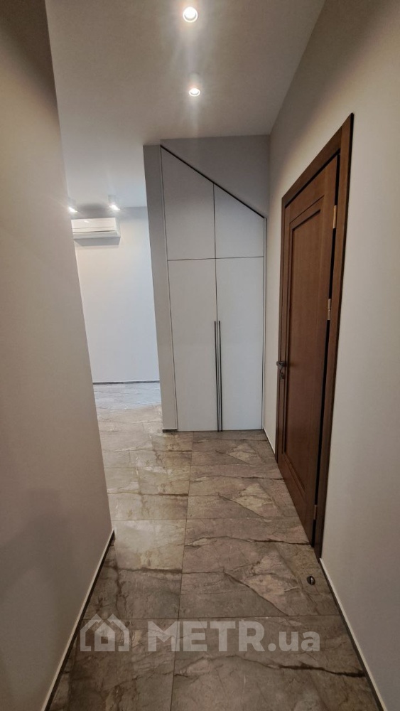 Фото дома, г. Одесса, ул. Таірова 40 (16303-51)