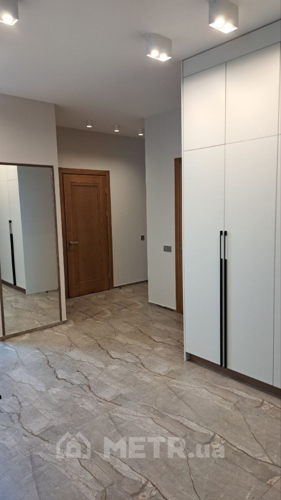 Фото дома, г. Одесса, ул. Таірова 40 (16303-50)