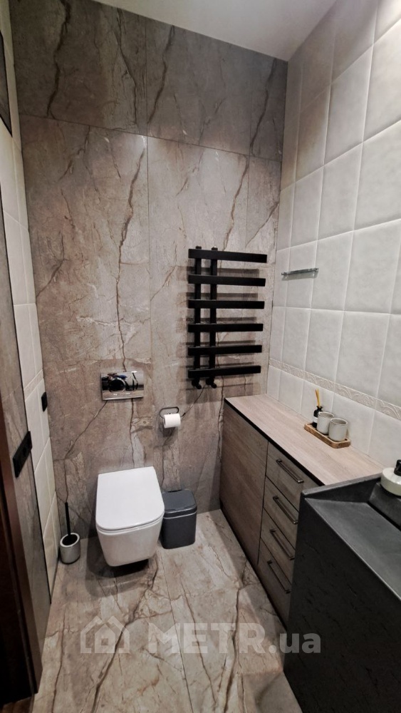 Фото дома, г. Одесса, ул. Таірова 40 (16303-63)