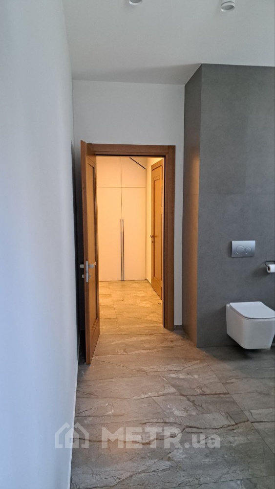 Фото дома, г. Одесса, ул. Таірова 40 (16303-62)