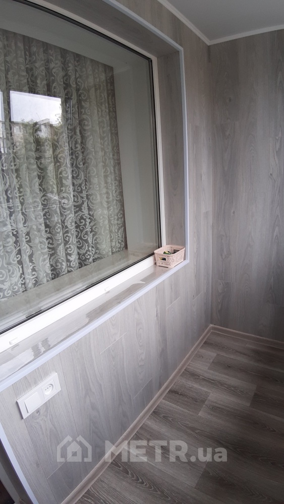 Фото квартиры, г. Черноморск, ул. Парковая 12 (8715-15)