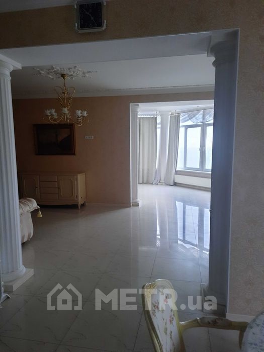 Фото квартиры, г. Черноморск, пер. Хантадзе 4 (20725-4)