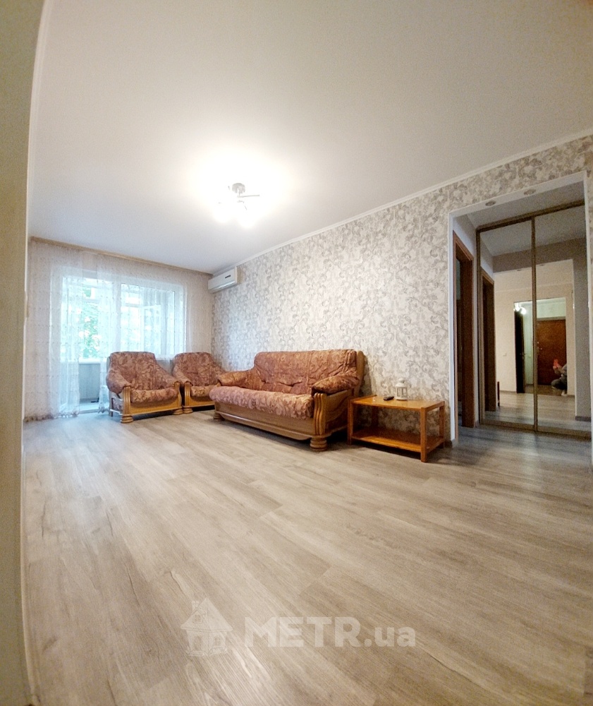 Фото квартиры, г. Черноморск, ул. Данченко 6 (20779-1)
