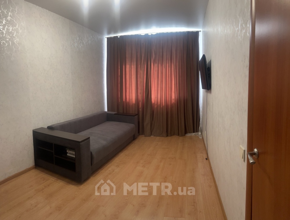 Фото квартири, смт Авангард, вул. Проїзна 7 (20783-4)