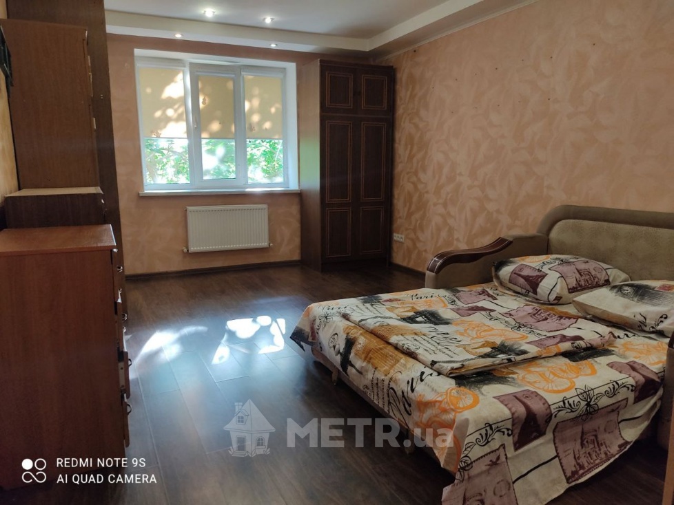 Фото квартиры, г. Черноморск, ул. Парковая 48 (20852-1)