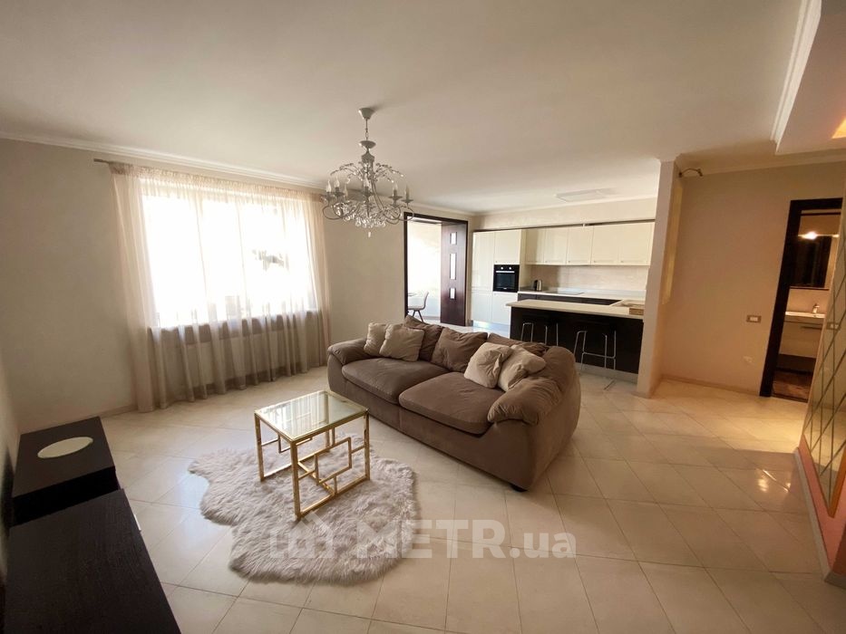 Фото квартиры, г. Одесса, ул. Кленовая 2А (20961-10)