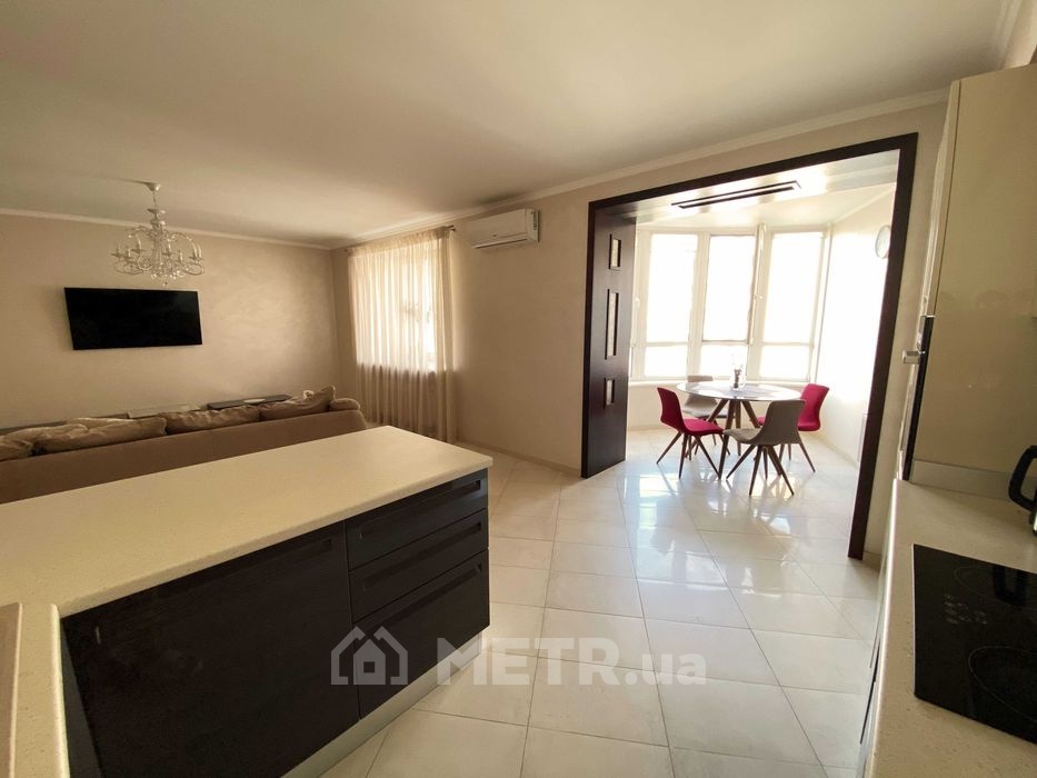 Фото квартиры, г. Одесса, ул. Кленовая 2А (20961-15)