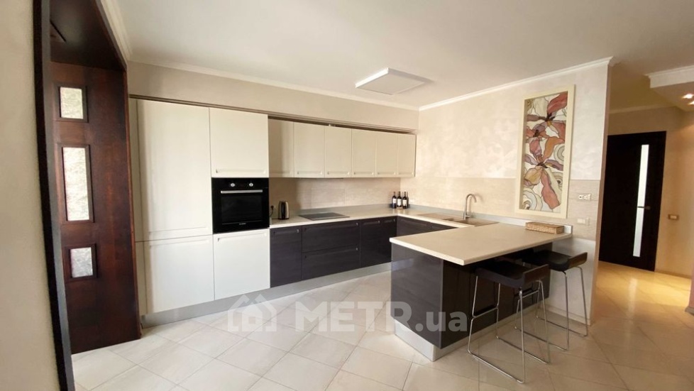 Фото квартиры, г. Одесса, ул. Кленовая 2А (20961-14)